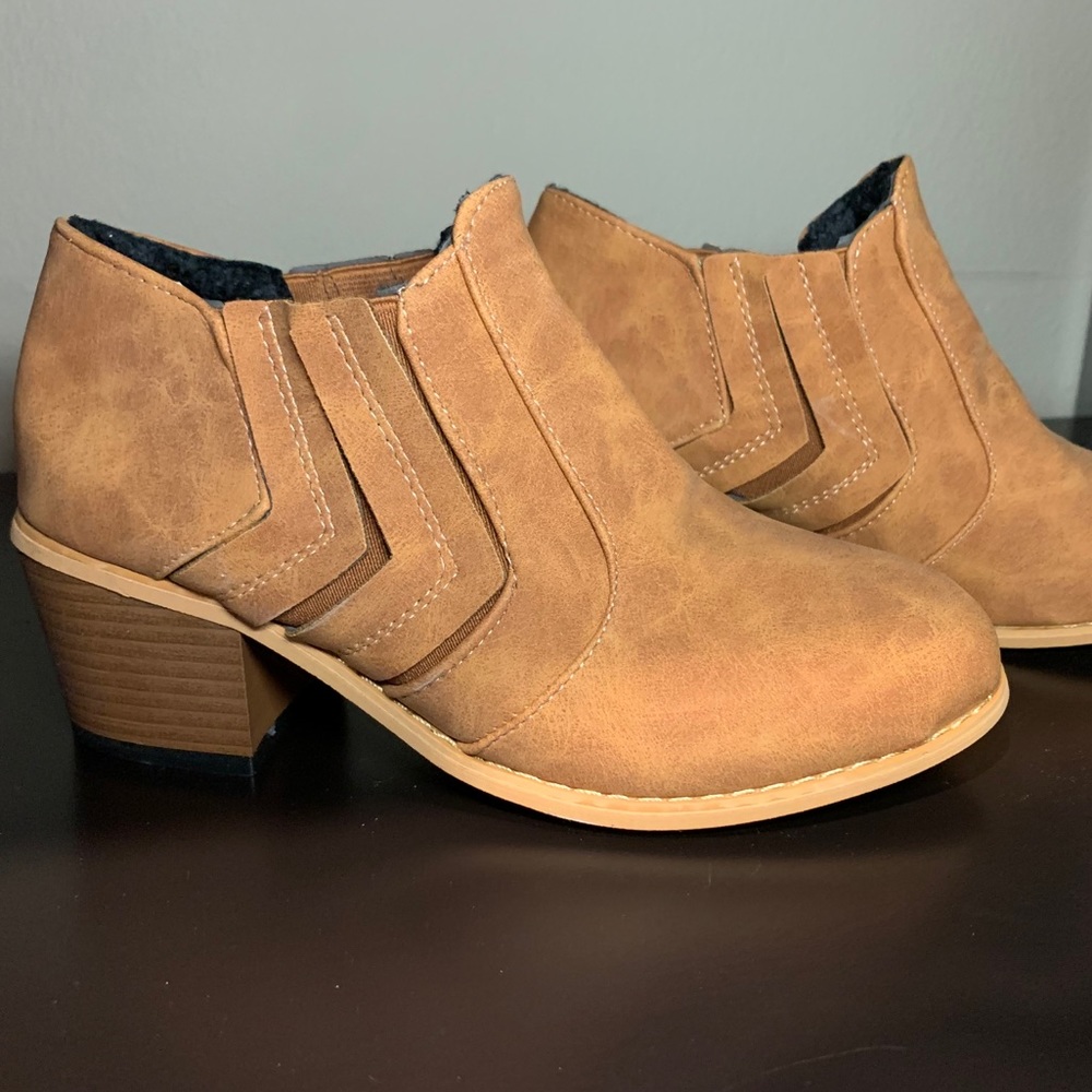 Tan Ankle Boots for Women